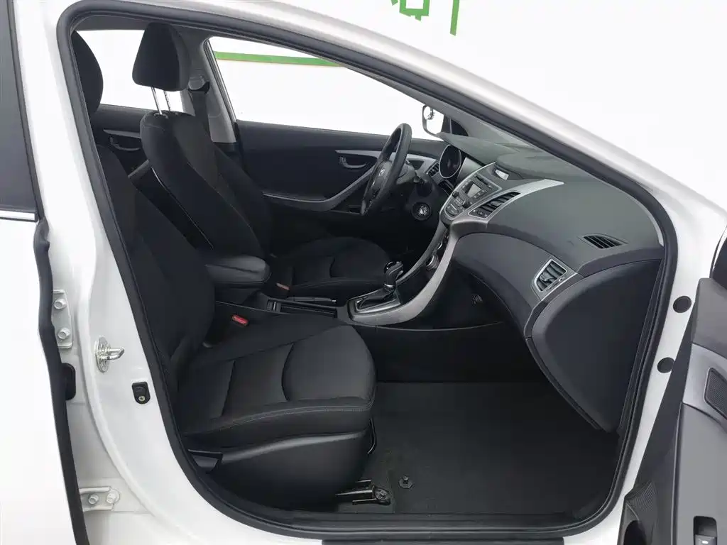 Hyundai Langdong 2016 1.6L Automatic Smart Edition фото 23