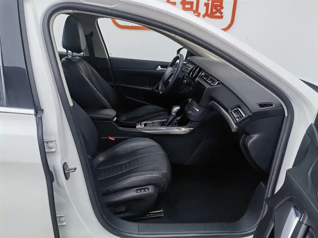 Peugeot 408 2014 1.6T Automatic Supreme Edition фото 23