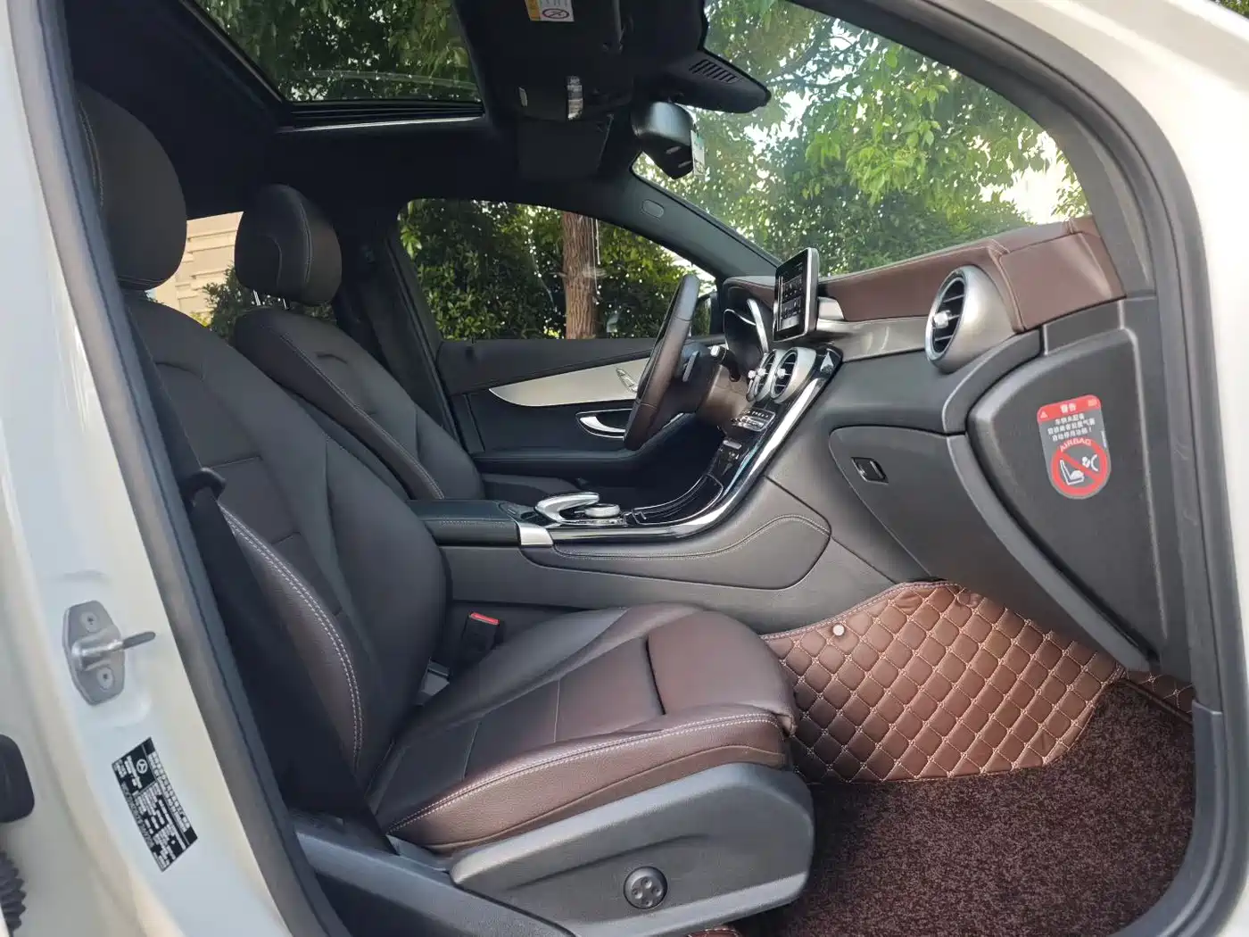 Mercedes-Benz GLC Coupe 2017 GLC 200 4MATIC Coupe SUV фото 8
