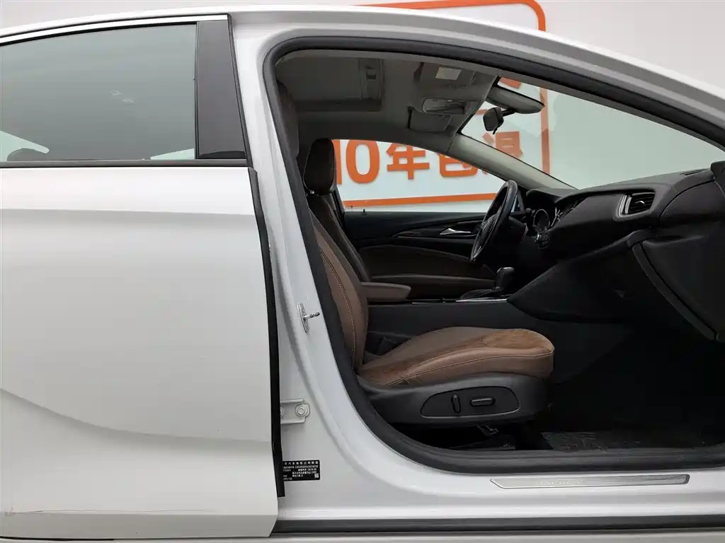 Buick Regal 2017 20T Elite Type фото 23
