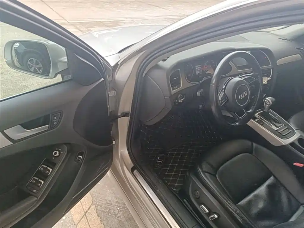 Audi A4L 2015 35 TFSI Auto Standard фото 16