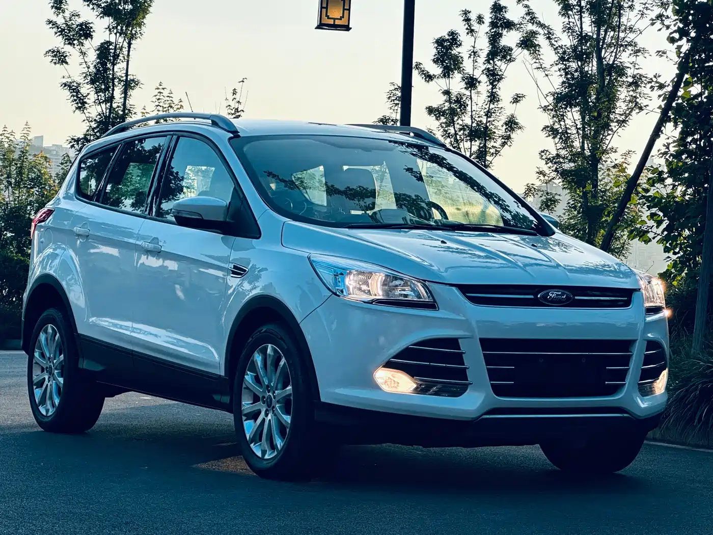 Ford Kuga 2014 2013 1.6L GTDi FWD Comfort