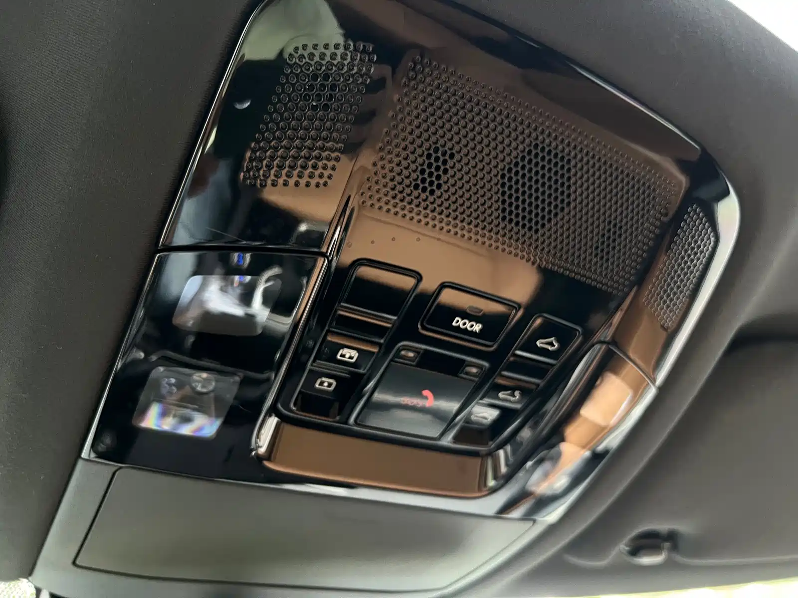 Фото 27 - Lexus RX
