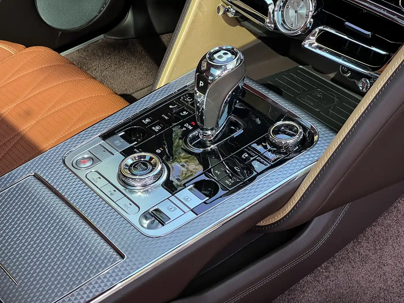 BENTLEY FLYING SPUR PLUG-IN HYBRID