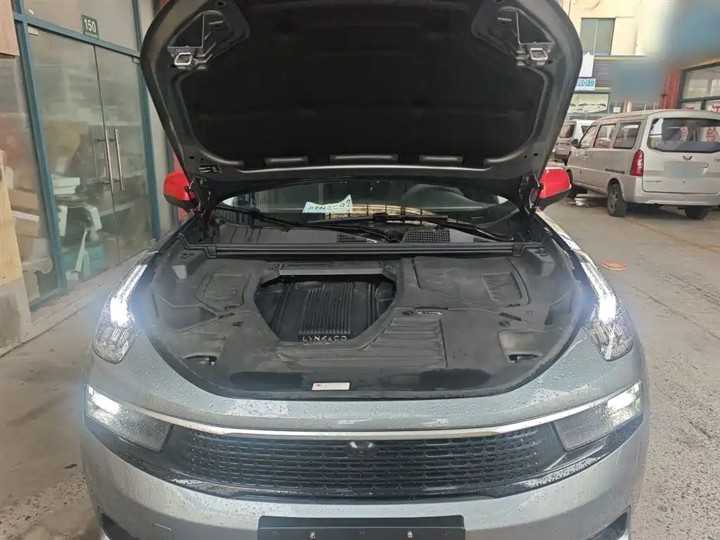 Lynk & Co 01 EM-P 2019 1.5T PHEV Power Pro China VI фото 20