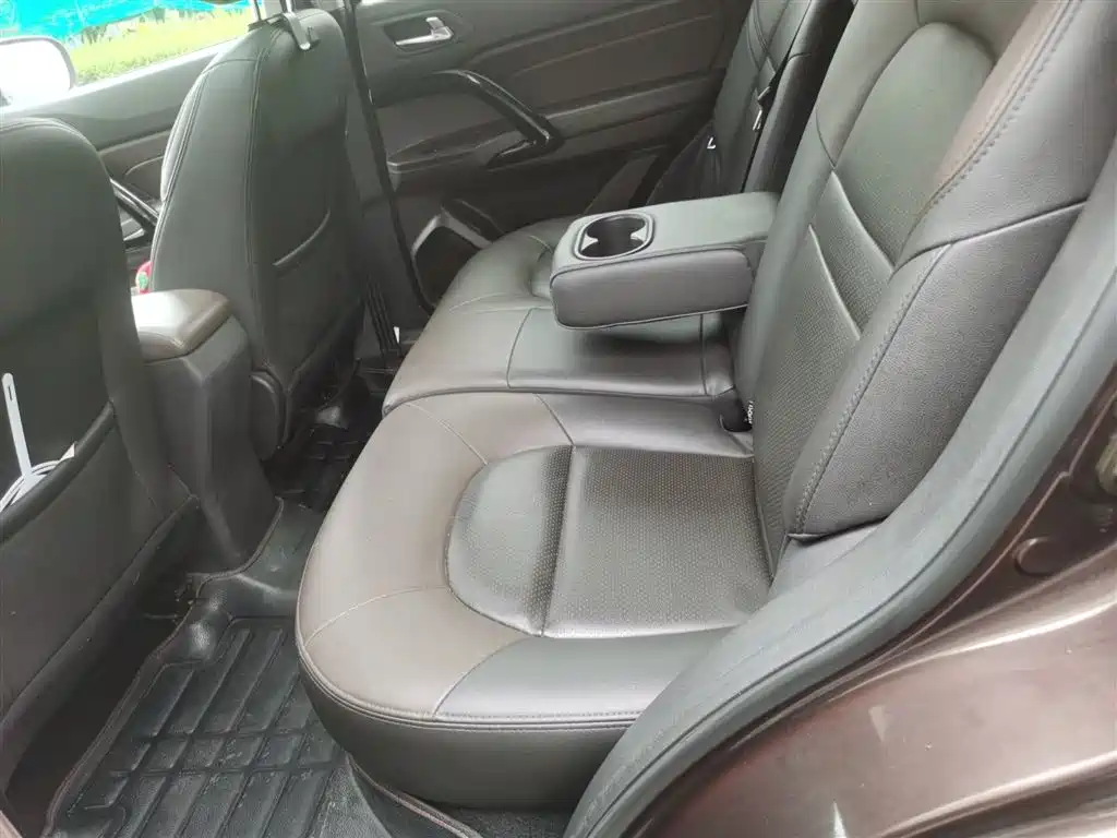 GAC Trumpchi Trumpchi GS4 2015 200T G-DCT Luxury Edition фото 15