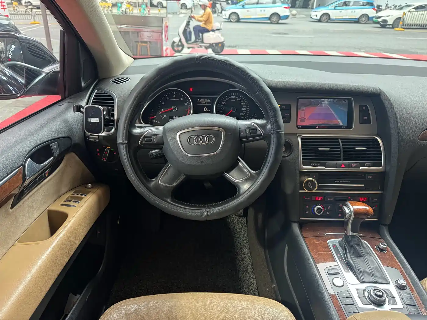Audi Q7 2012 3.0 TFSI Comfort (200kW) фото 14