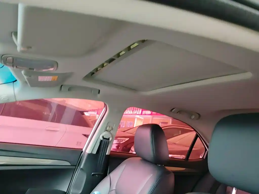 Roewe 360 2017 2017 1.5L Auto Luxury Edition