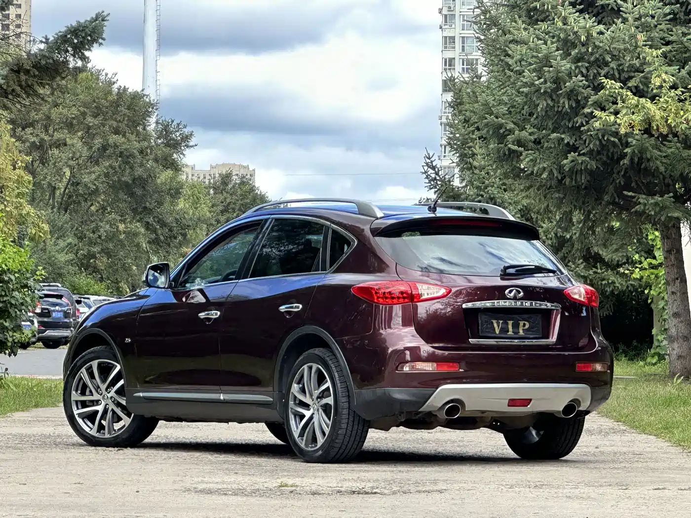 Infiniti QX50 2017 2015 2.5L Luxury Edition