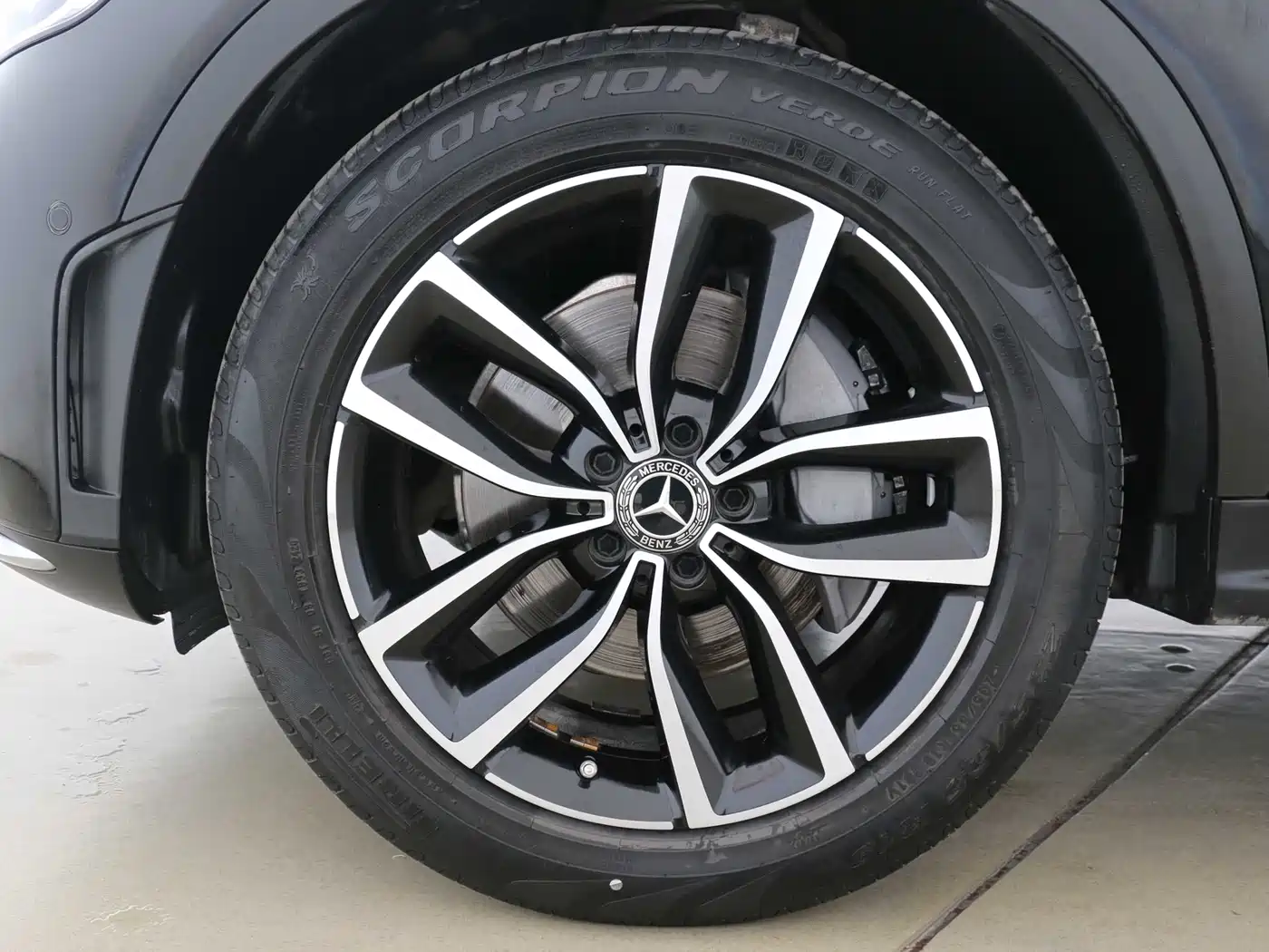 Mercedes-Benz GLC 2020 Facelift GLC 300 L 4MATIC Dynamic фото 13