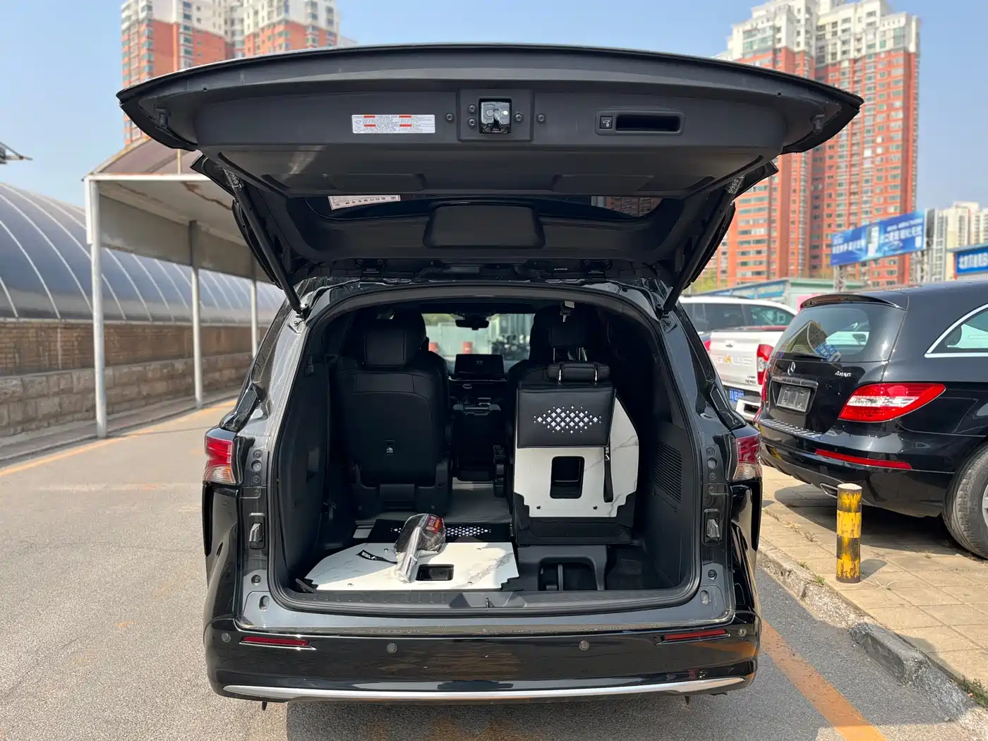 Toyota Sienna 2024 2.5L Hybrid 4WD Premium Edition фото 29