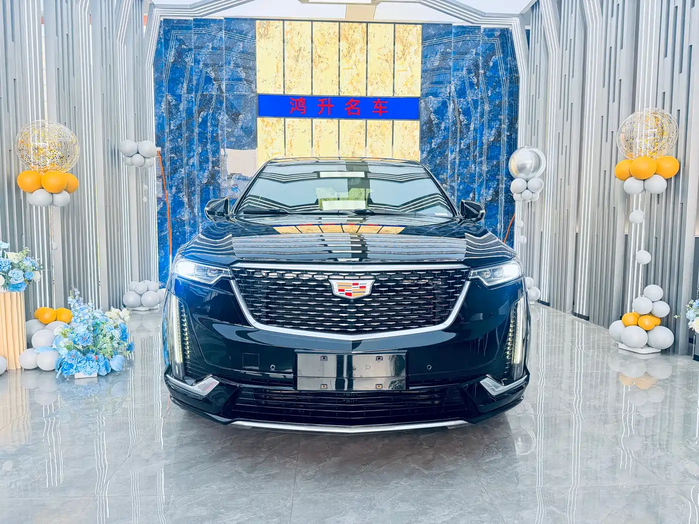 CADILLAC XT6