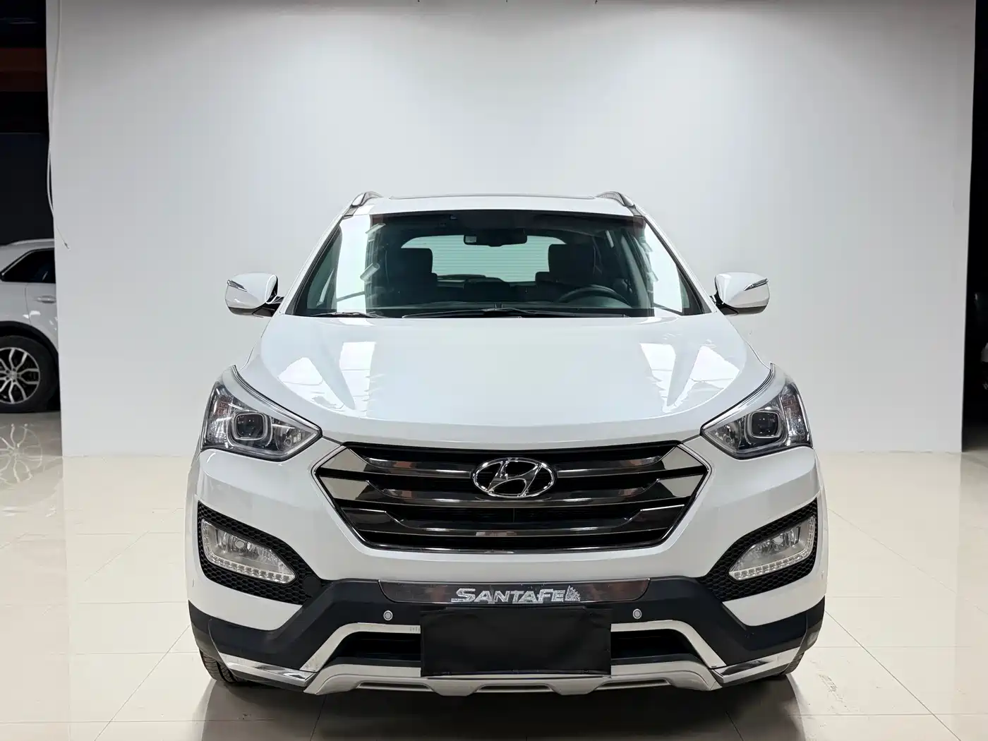 Hyundai Santa Fe 2013 Facelift 2.4L Automatic 4WD Smart фото 3