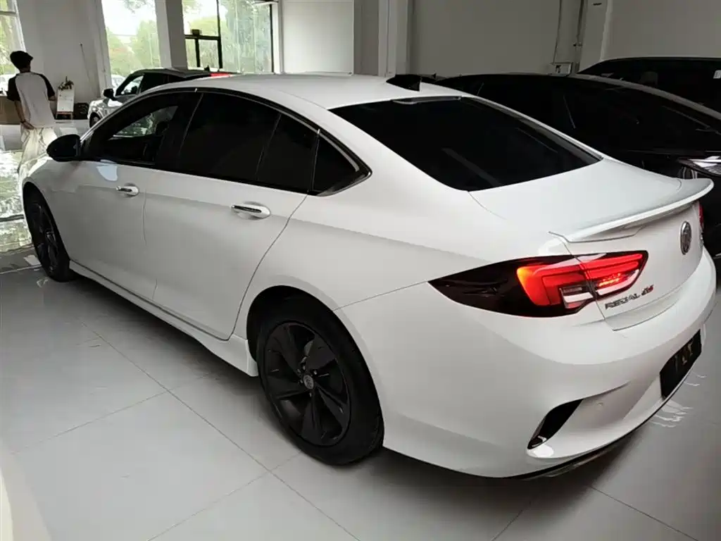 Buick Regal 2020 GS 28T Elite фото 5