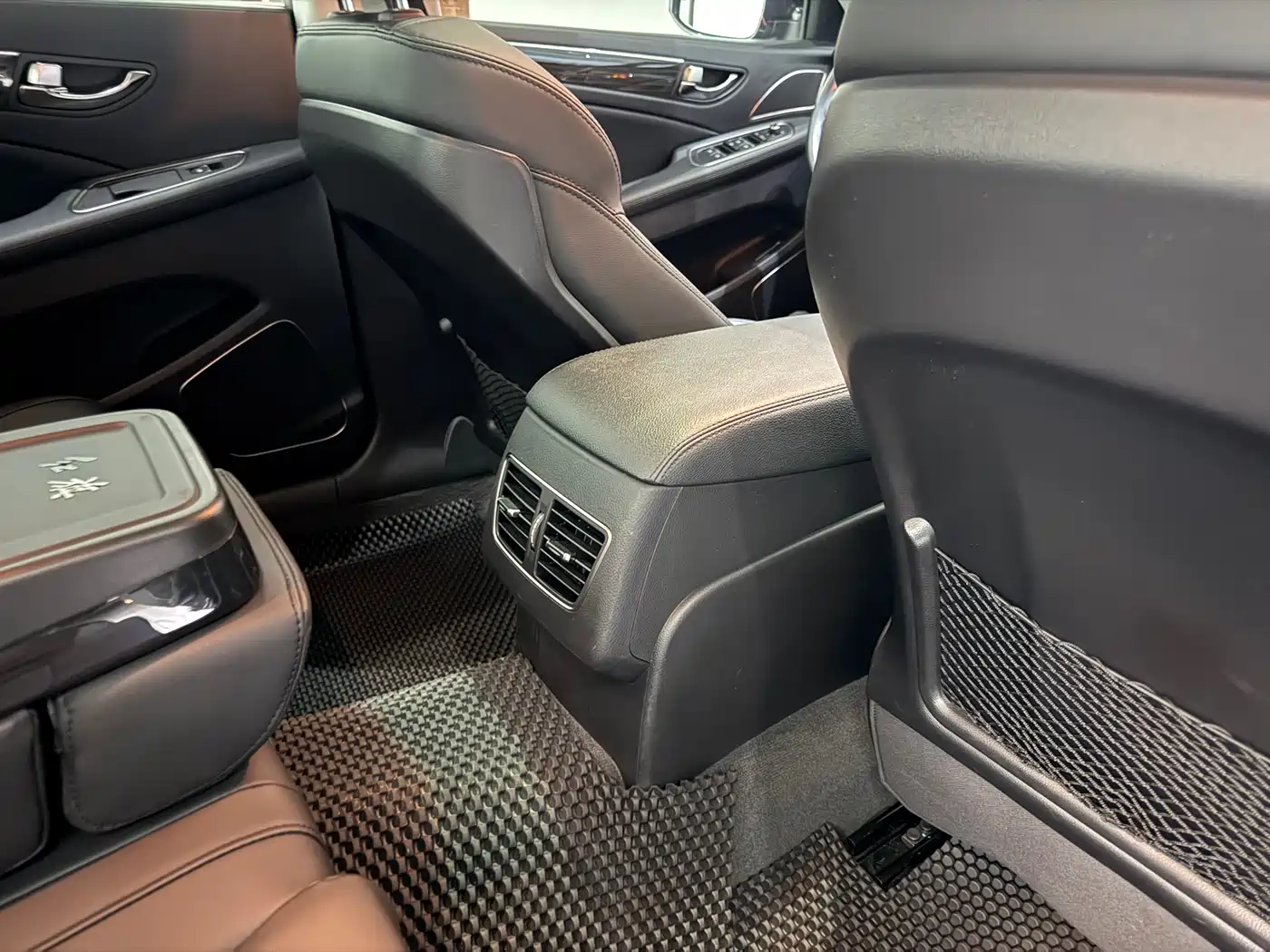 Hongqi H7 2017 1.8T Technology фото 10