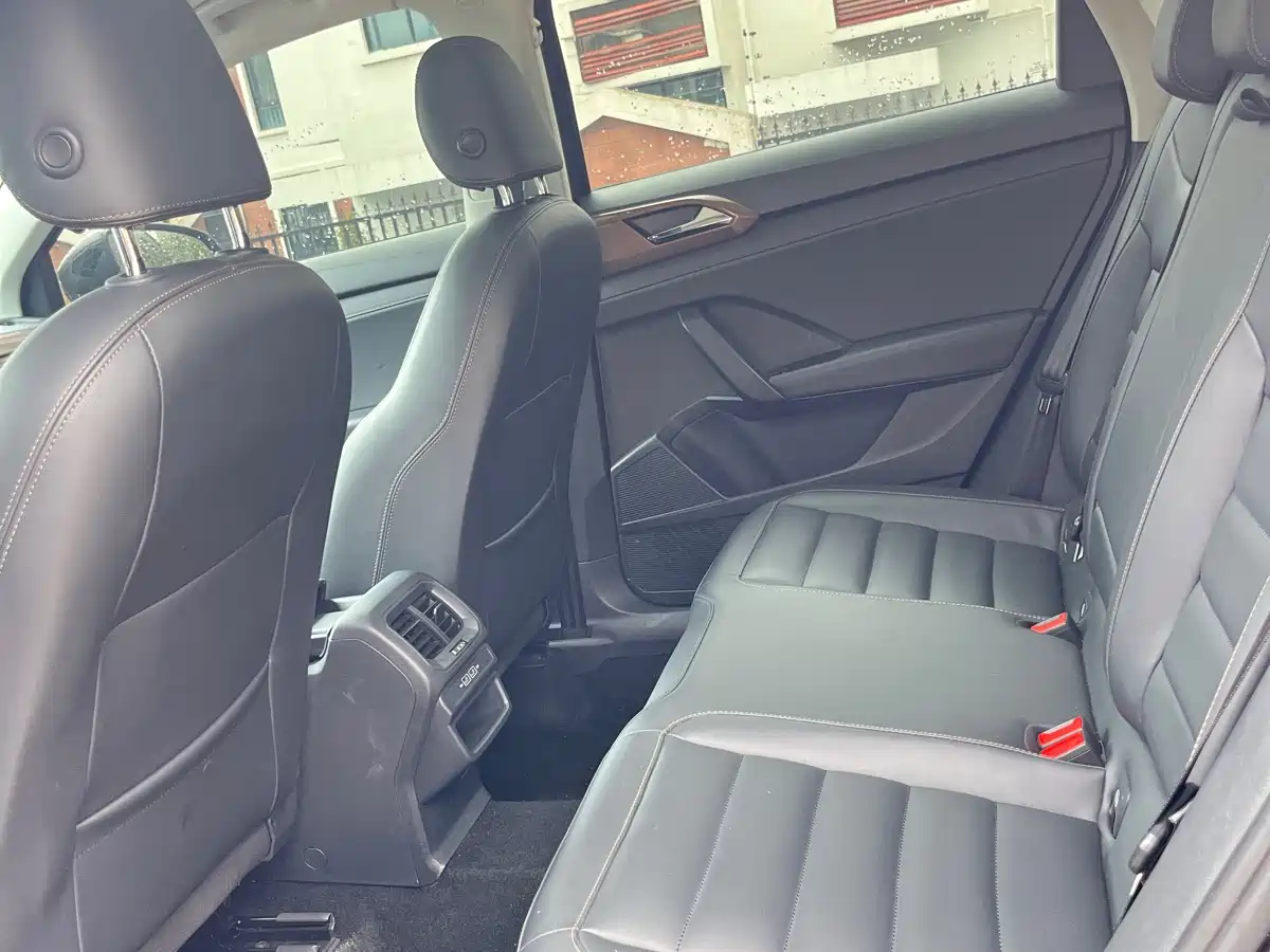 Volkswagen Tharu 2019 280TSI 2WD Comfort Edition China VI фото 13