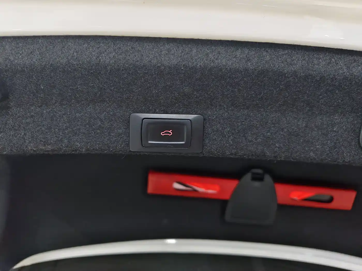 Audi A4L 2018 30th Anniversary 40 TFSI Progressive фото 9