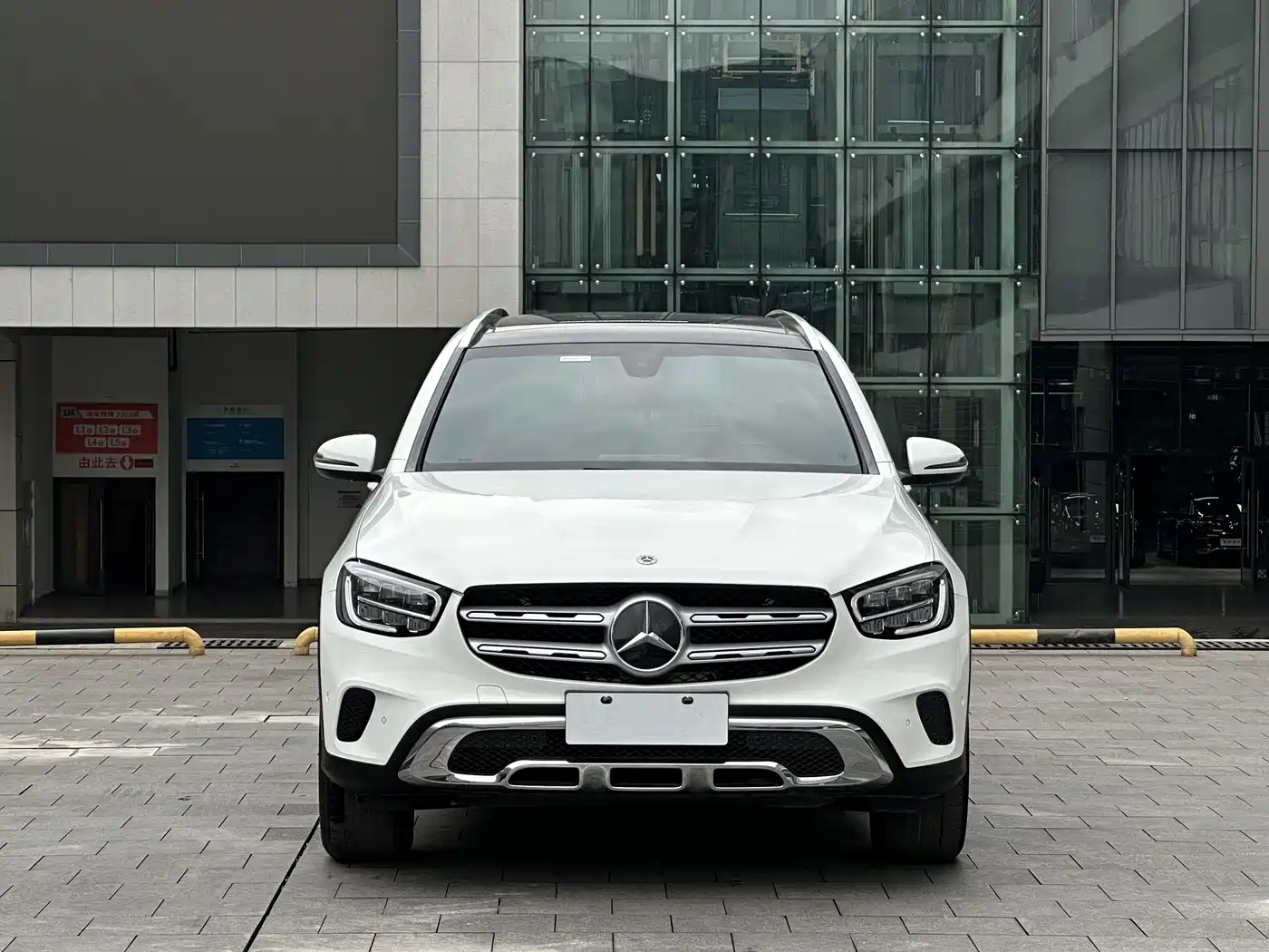 Mercedes-Benz GLC 2021 GLC 260 L 4MATIC Sporty фото 3