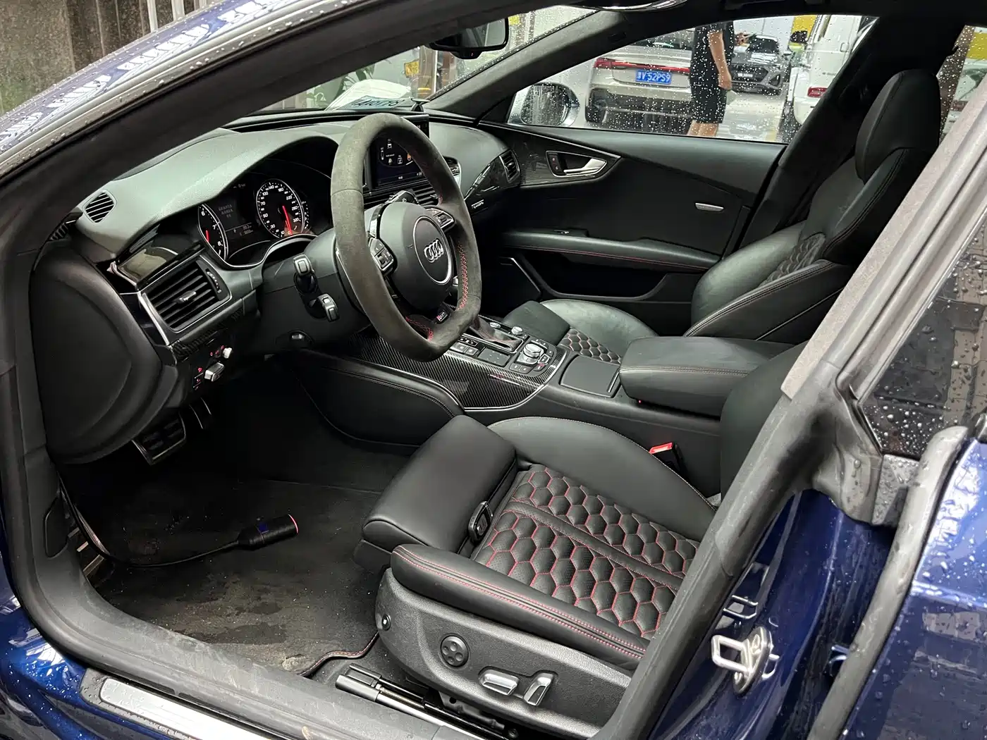 Фото 4 - Audi RS 7