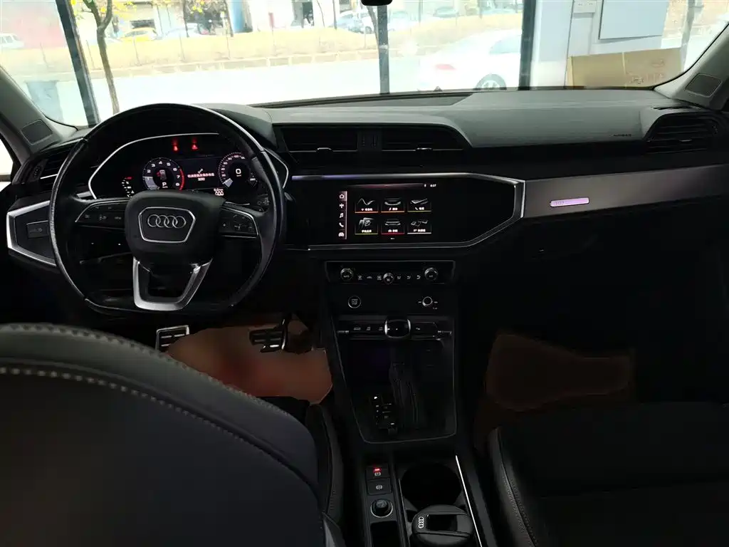 Audi Q3 2021 40 TFSI Fashion Sport фото 10