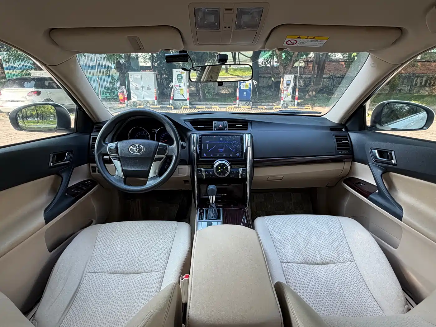 Toyota Reiz 2008 2.5S Special Navigation Edition фото 15