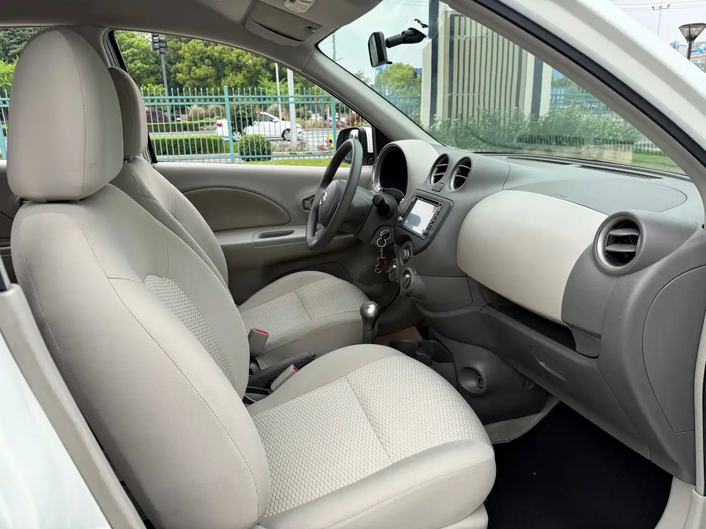 Nissan March 2014 2015 1.5L Automatic Easy Shine