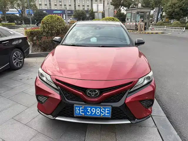 TOYOTA CAMRY