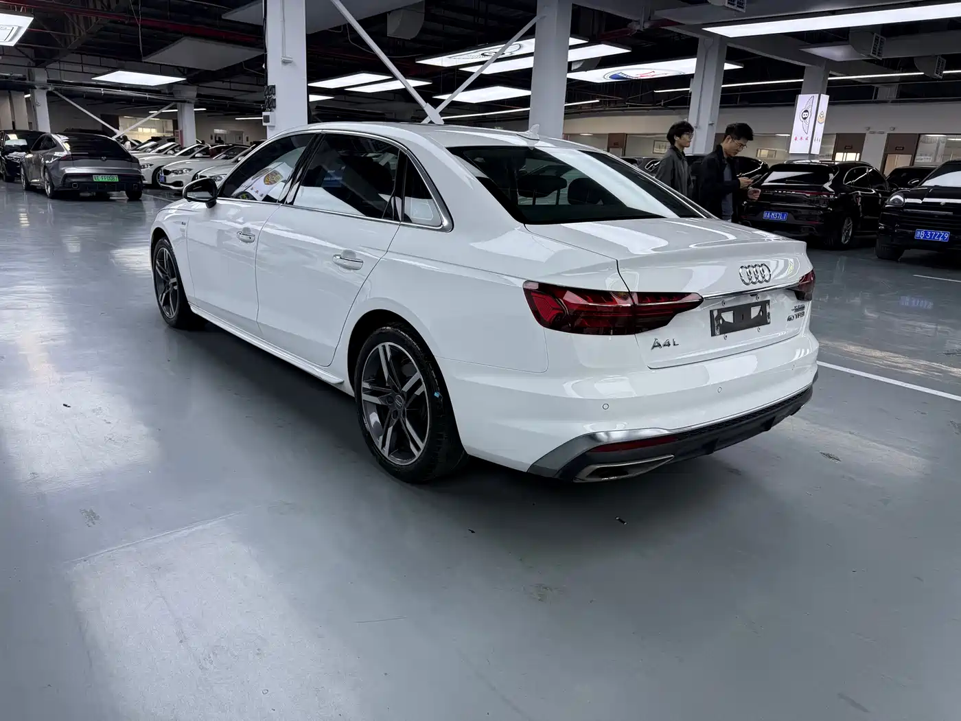 Audi A4L 2020 40 TFSI Fashion Dynamic Edition фото 10