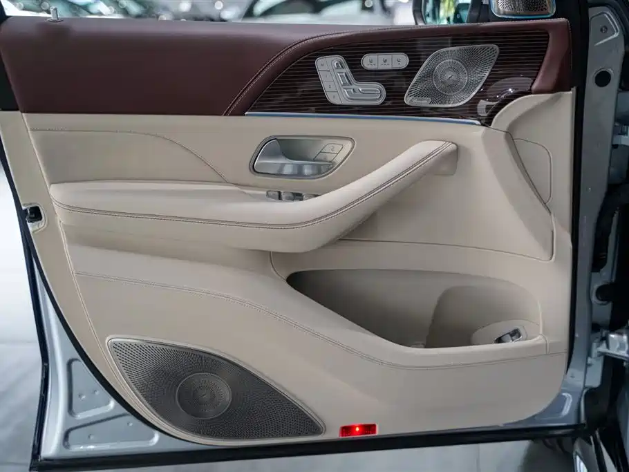 MERCEDES-BENZ MAYBACH GLS