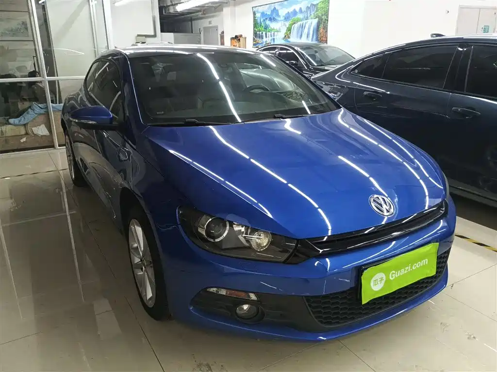 Volkswagen Scirocco 2011 2.0TSI Luxury фото 4