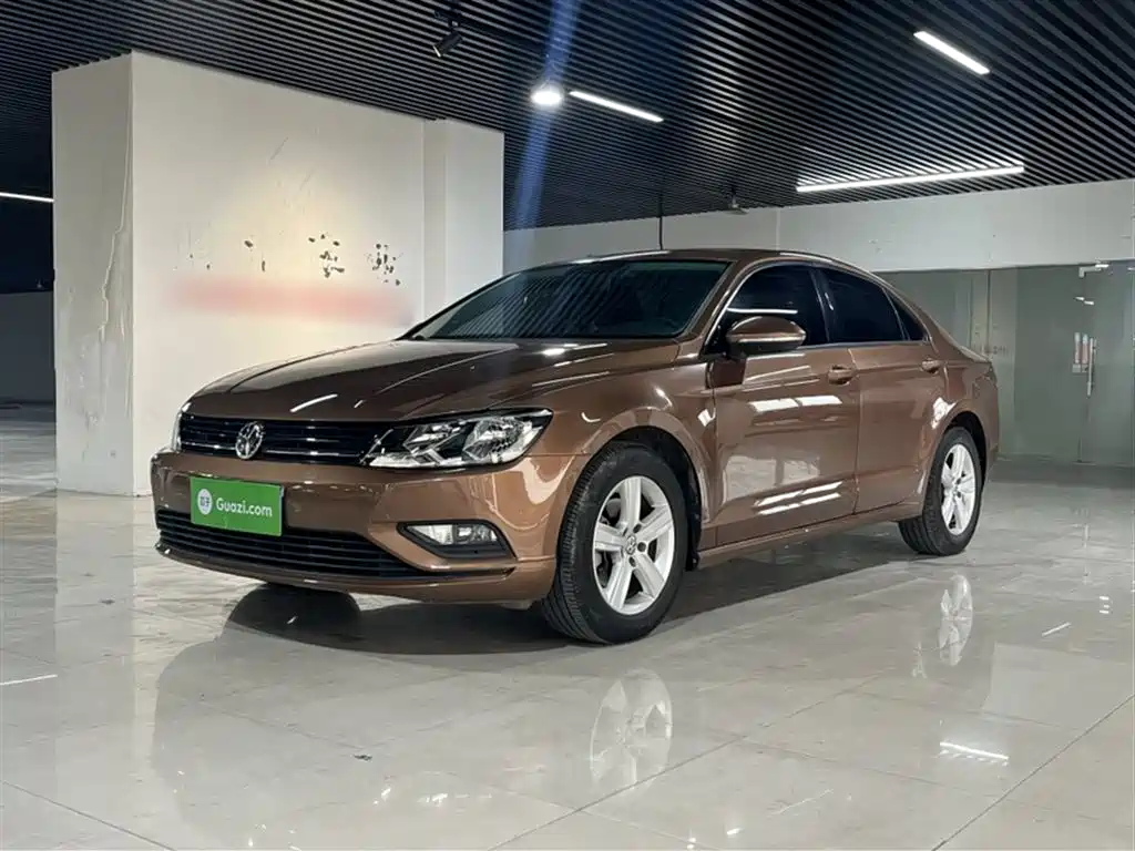 Volkswagen Lamando 2017 230TSI DSG Trend Edition фото 2