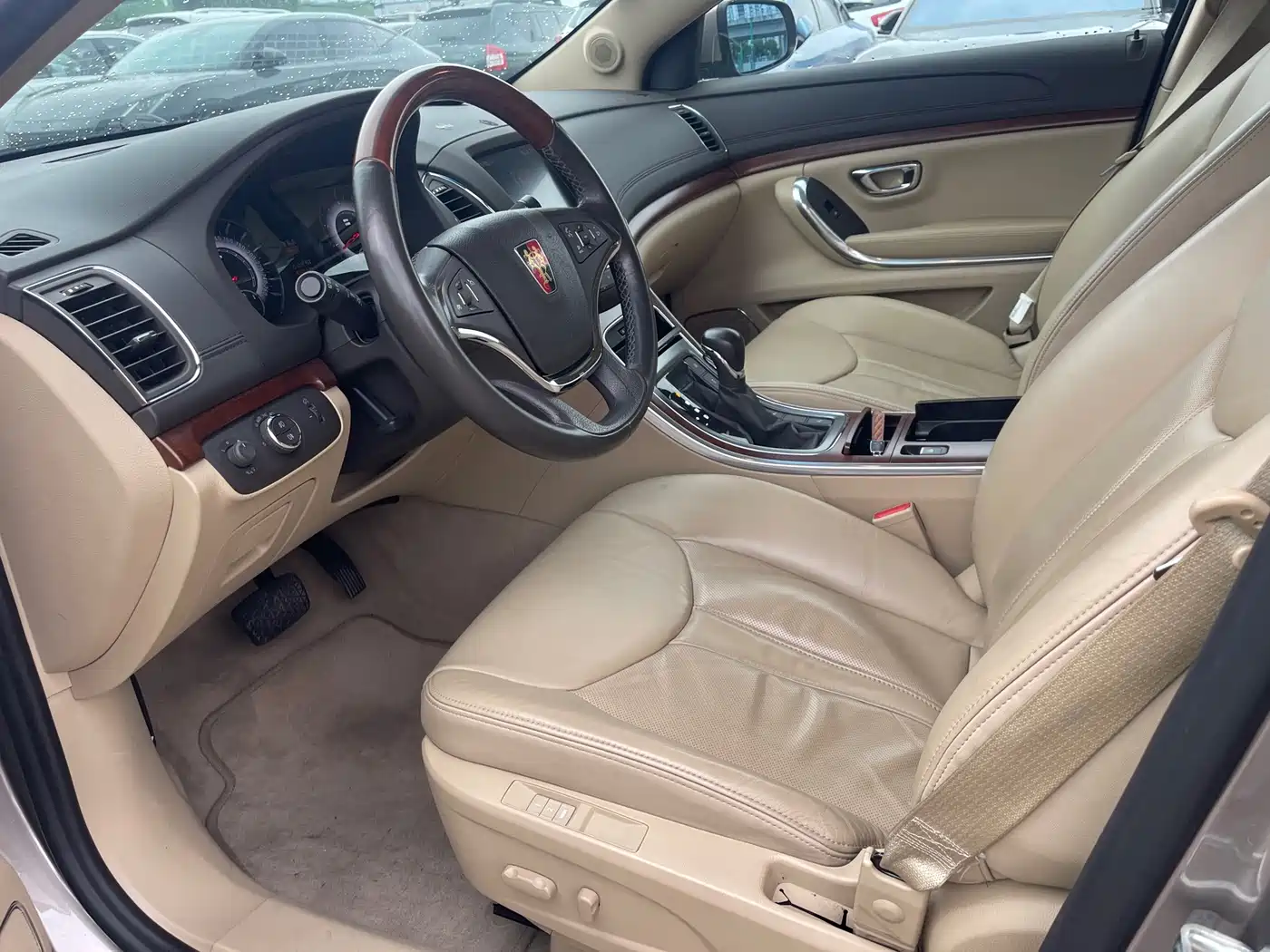 Roewe 950 2014 2012 2.4L Luxury Edition