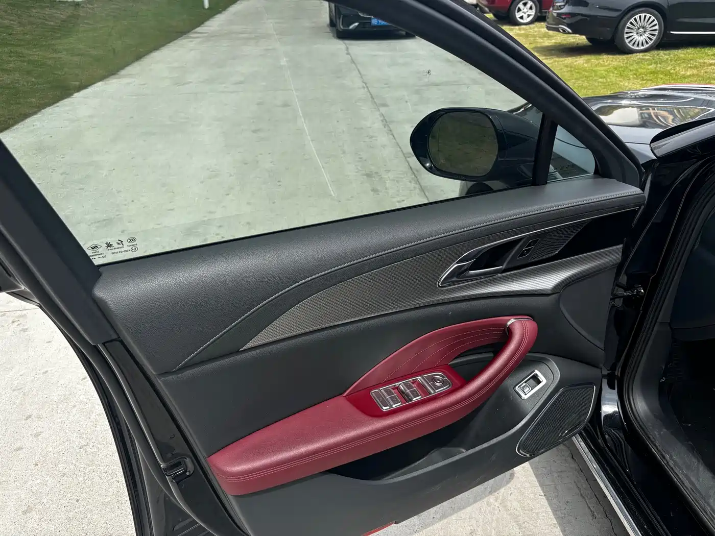 Hongqi H5 2023 1.5T DCT Smart Connect Joy Edition фото 17