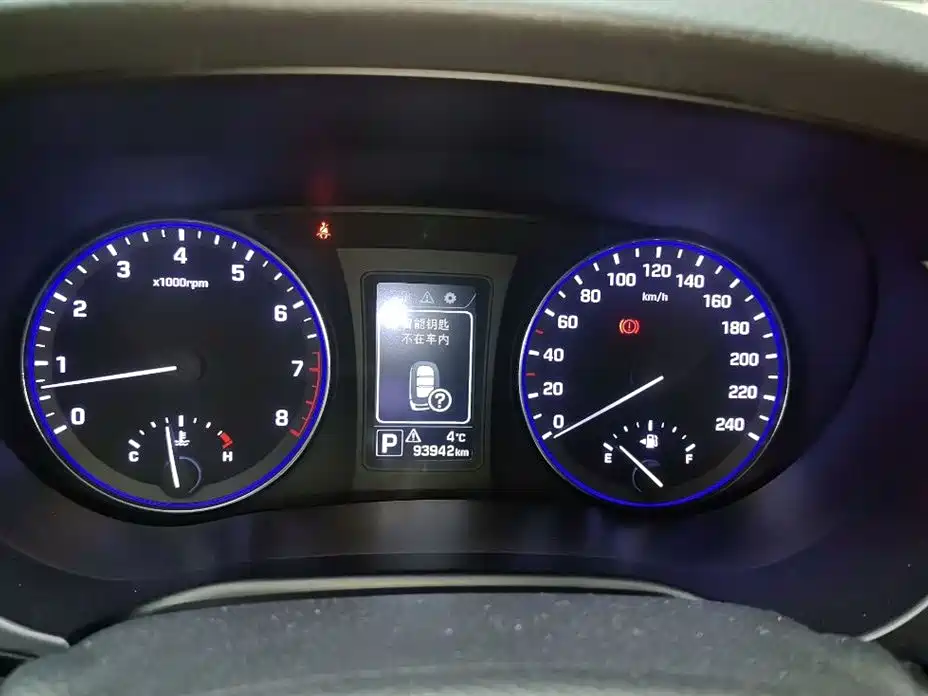 Hyundai Mistra 2014 1.8L Auto Smart GLS фото 5