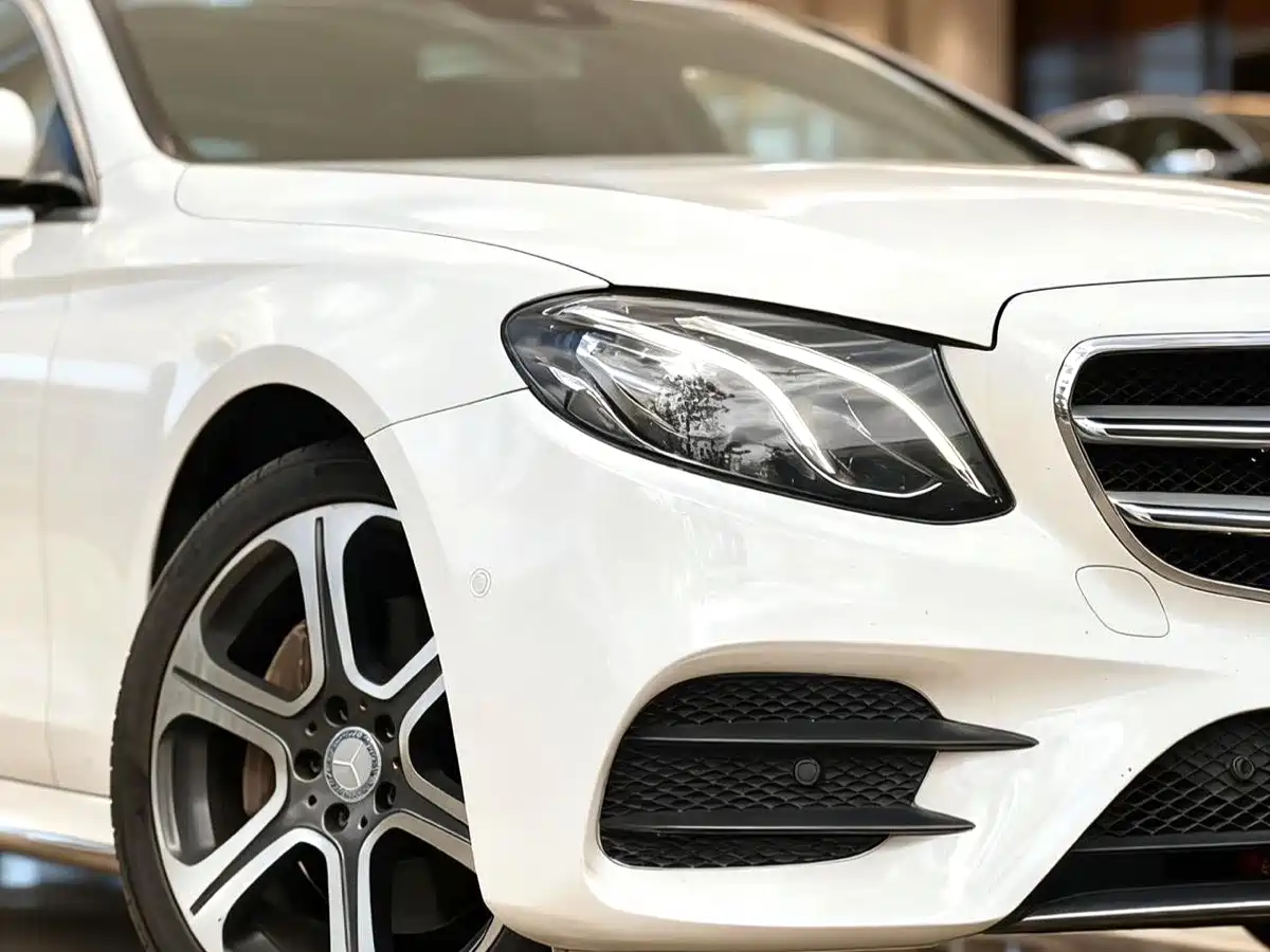 Mercedes-Benz E-Class 2016 E 300 L Sport Fashion Type фото 6