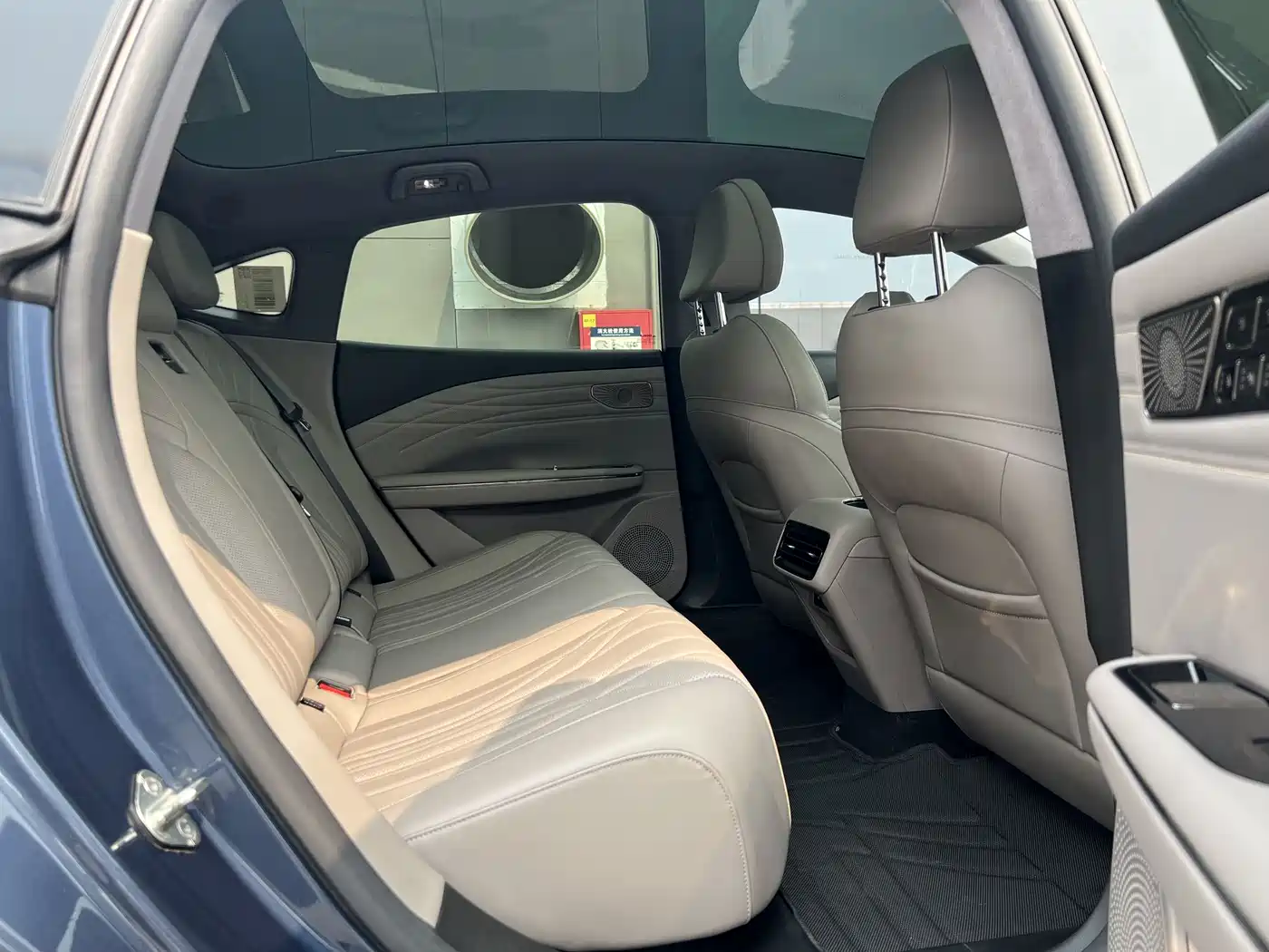 Geely Galaxy Galaxy Xingyao 8 2025 130km EM-P Starship Edition фото 19