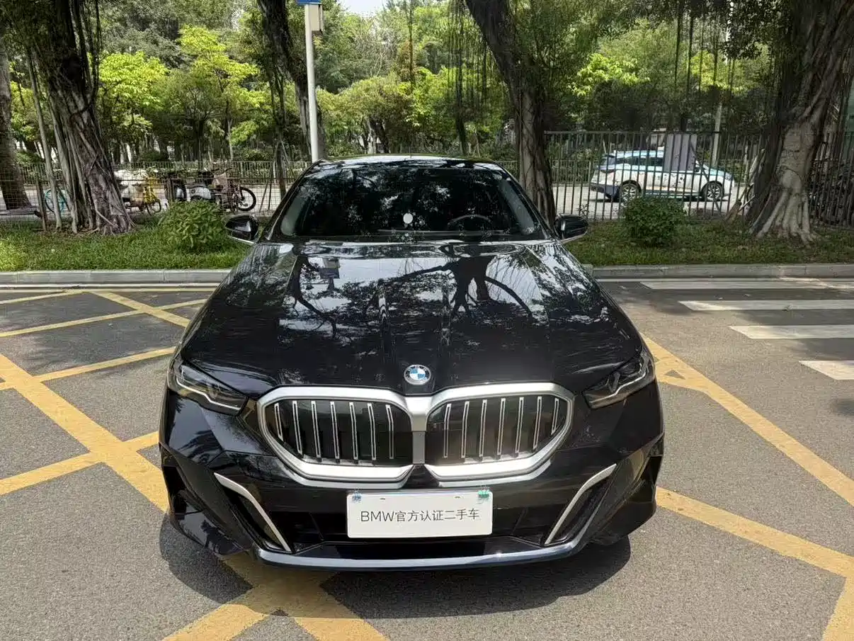 BMW 5 Series 2024 530Li Premium M Sport Package фото 2