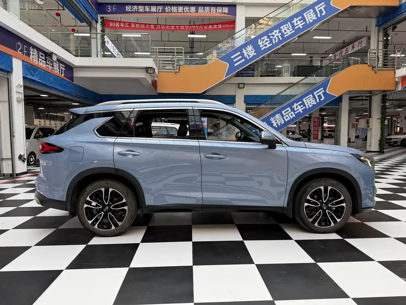 GAC Trumpchi Trumpchi GS4 PLUS 2022 270T Automatic Starry Sky Edition фото 4