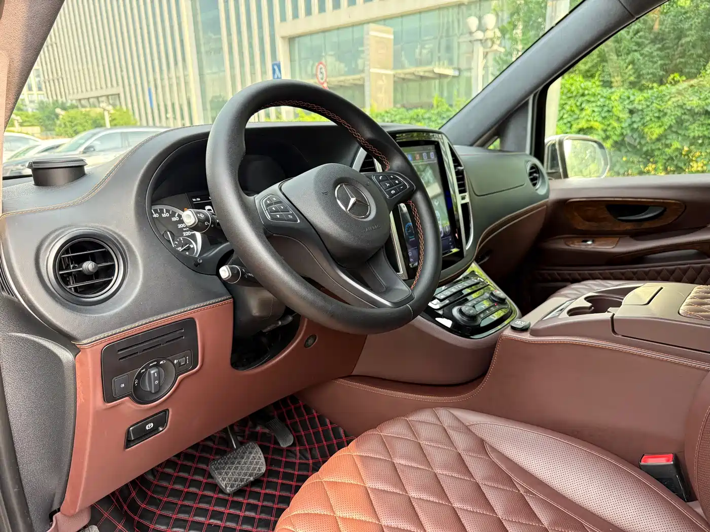 Mercedes-Benz Vito 2018 2.0T Business China V фото 9