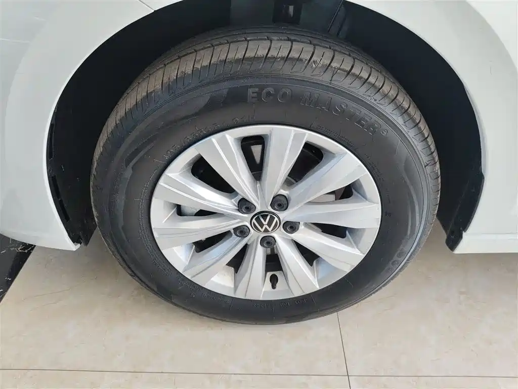 Volkswagen Lavida 2025 New Edge 1.5L Outstanding New Ease фото 24