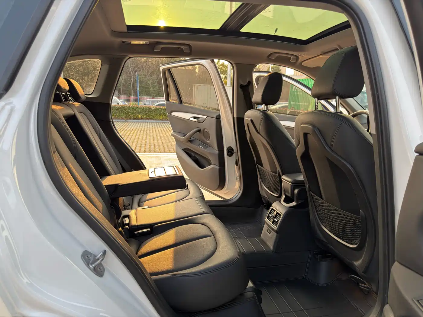 BMW X1 2019 sDrive18Li Fashion Model фото 10