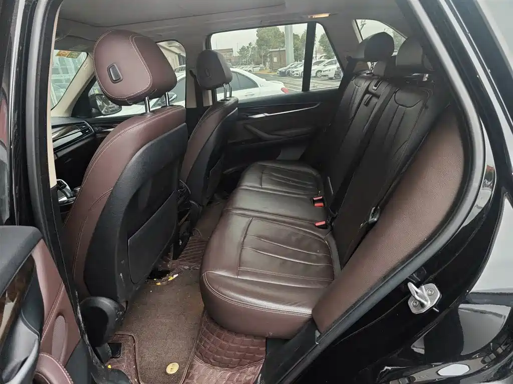 BMW X5 (Import) 2018 xDrive28i фото 17