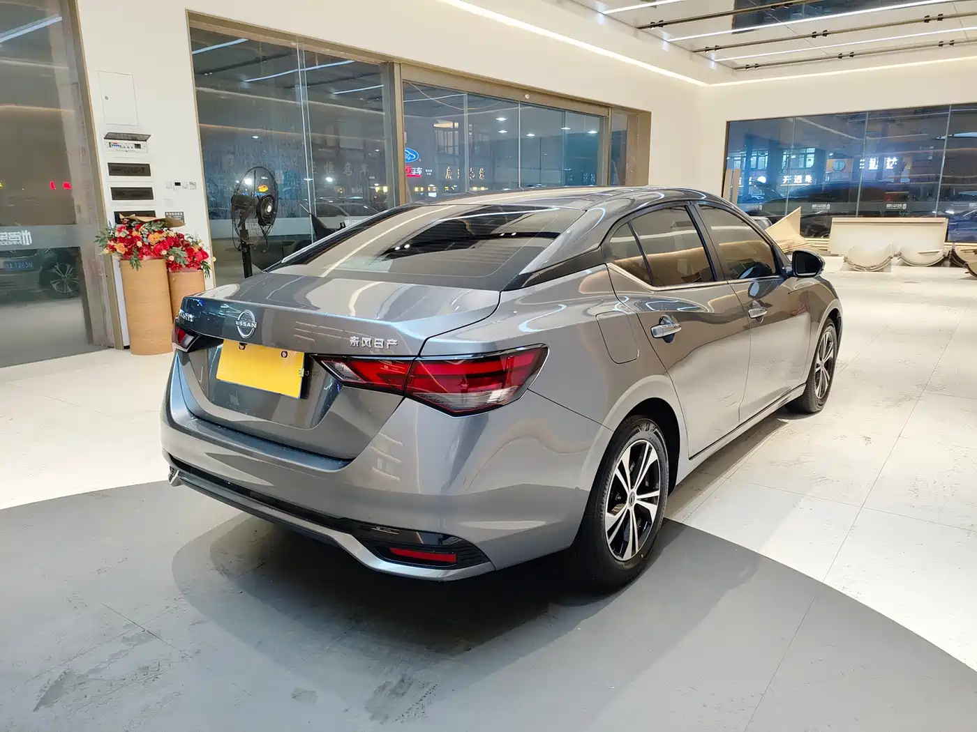 Nissan SYLPHY, миниатюра 5