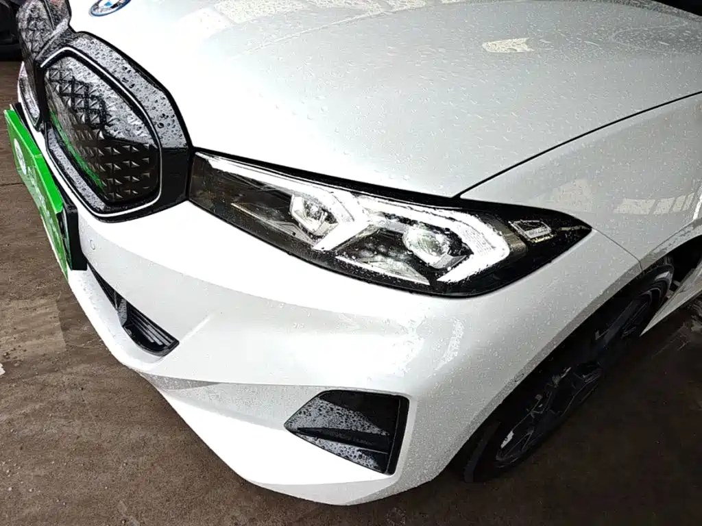 Фото 24 - BMW i3