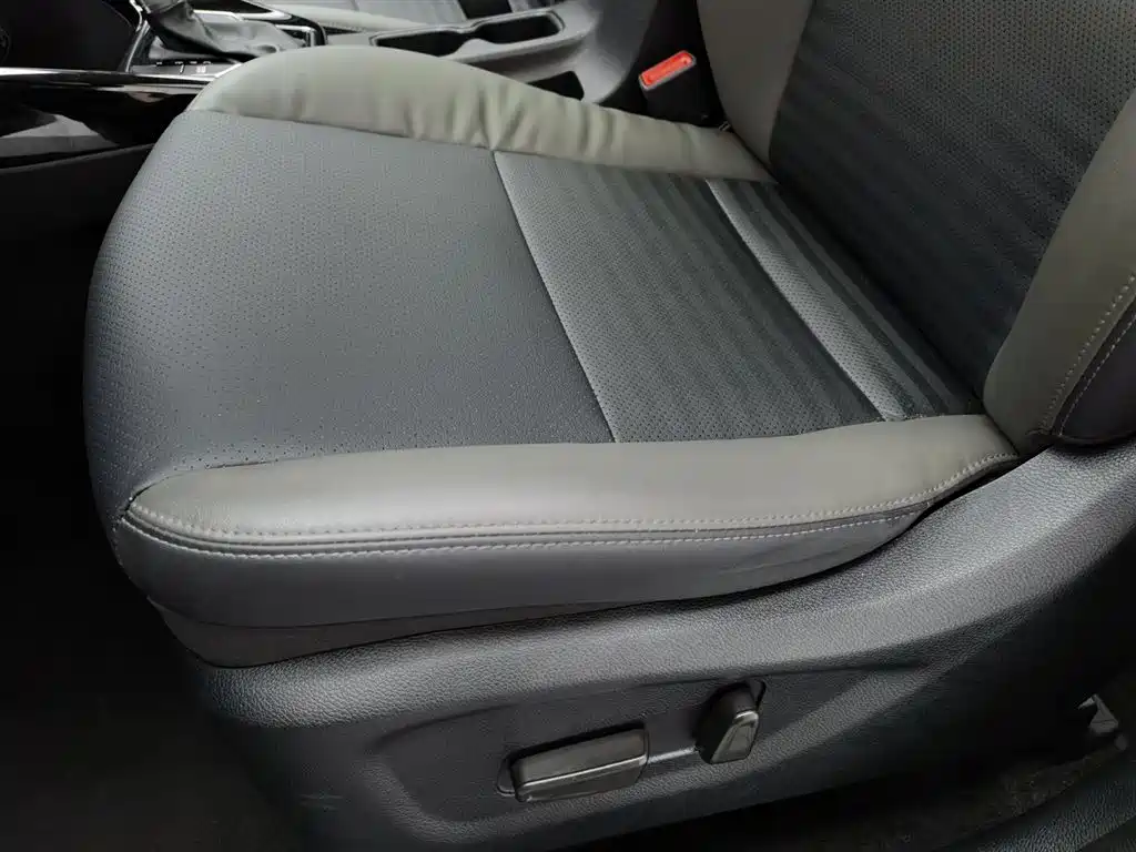 Kia Sportage 2019 2.0L Automatic Smart Luxury Edition фото 20