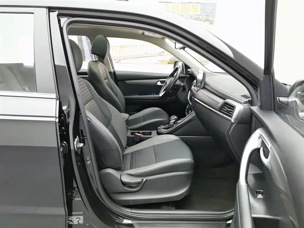 Kia Sportage 2019 2.0L Automatic Smart Luxury Edition фото 23
