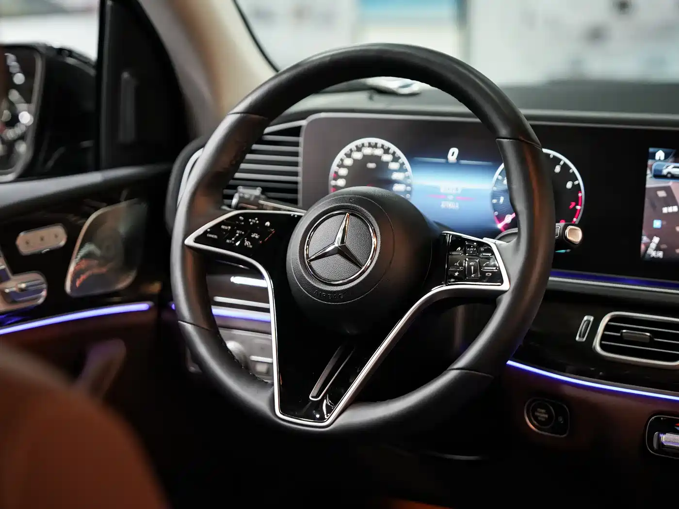 Mercedes-Benz GLE 2024 GLE 350 4MATIC Fashion фото 26