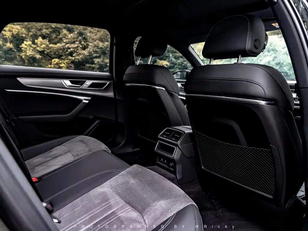 Фото 9 - Audi A6L