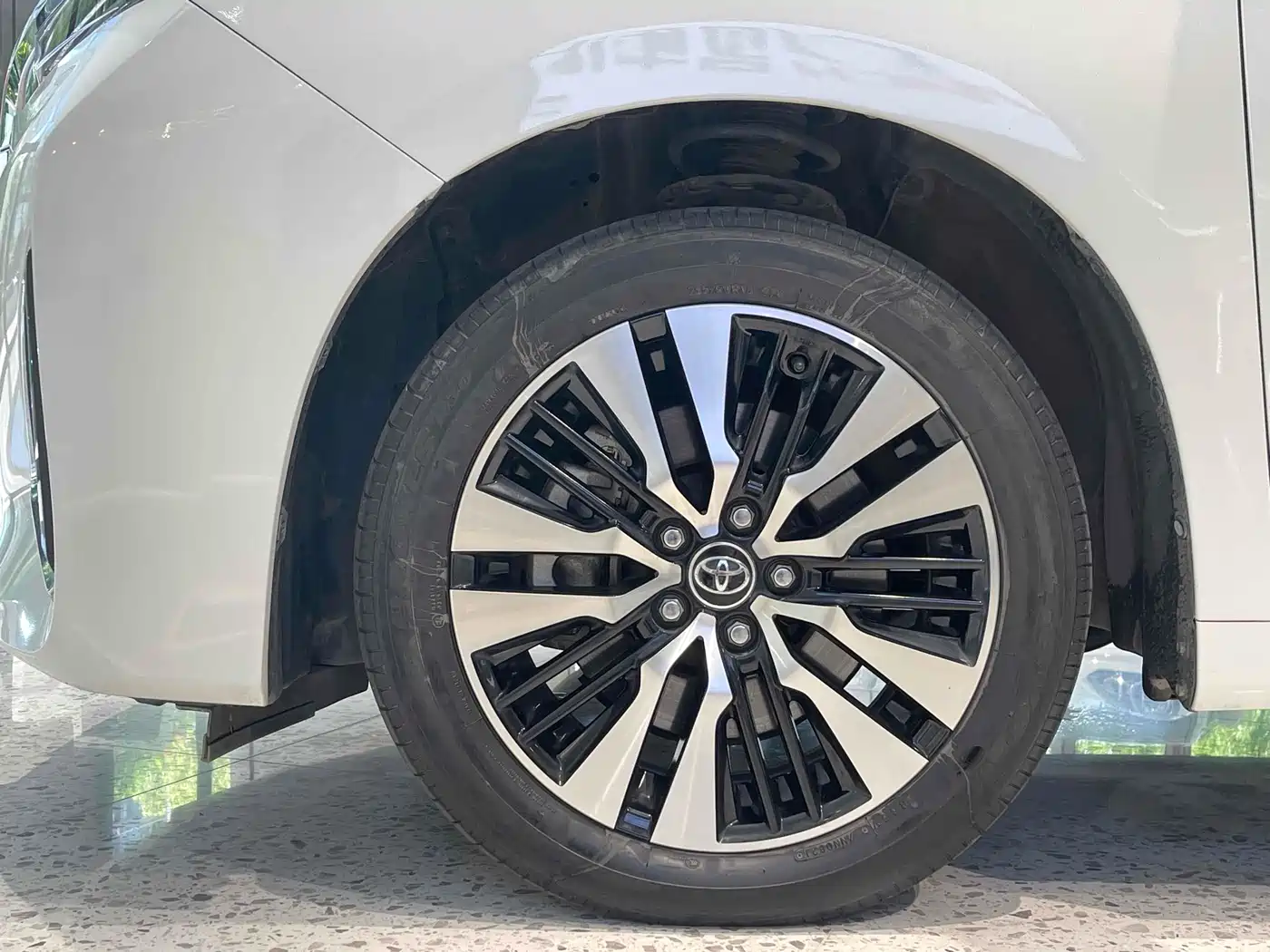 Toyota Alphard 2018 Facelift 3.5L Luxury Edition фото 16