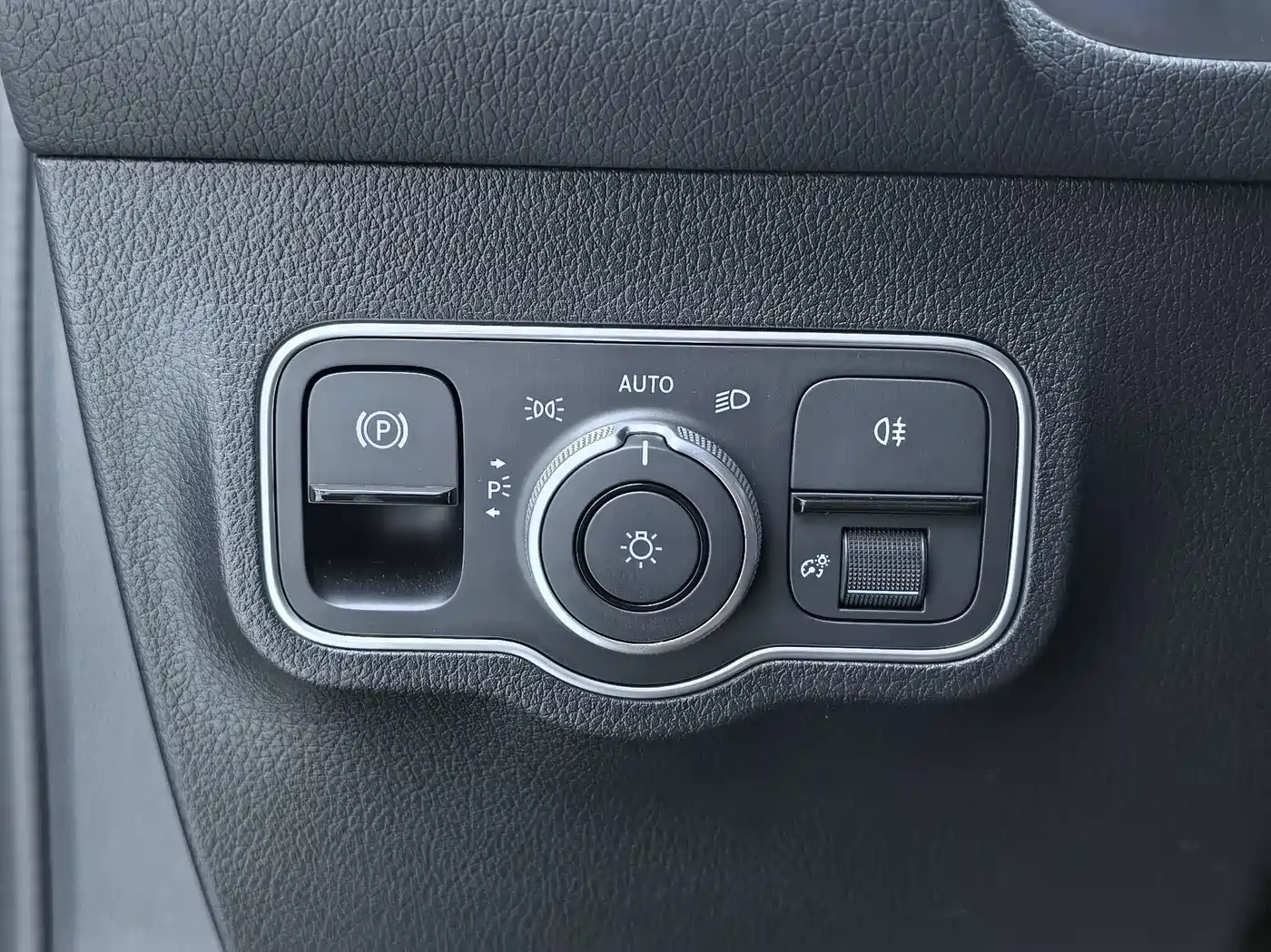 Mercedes-Benz GLB 2025 2025 Model GLB 220 Fashion Style